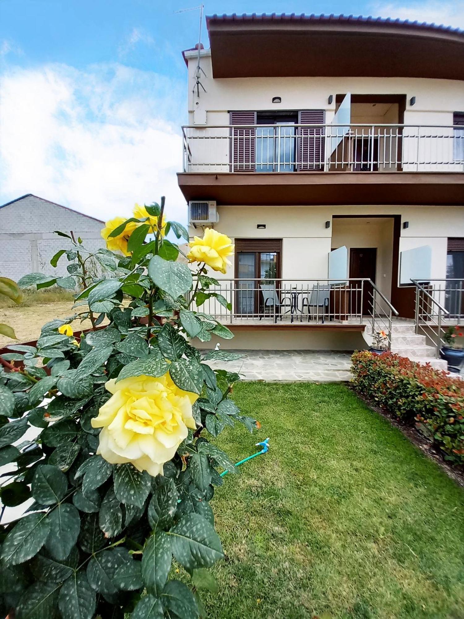 Maria Dina Apartments 1 بوتوس المظهر الخارجي الصورة