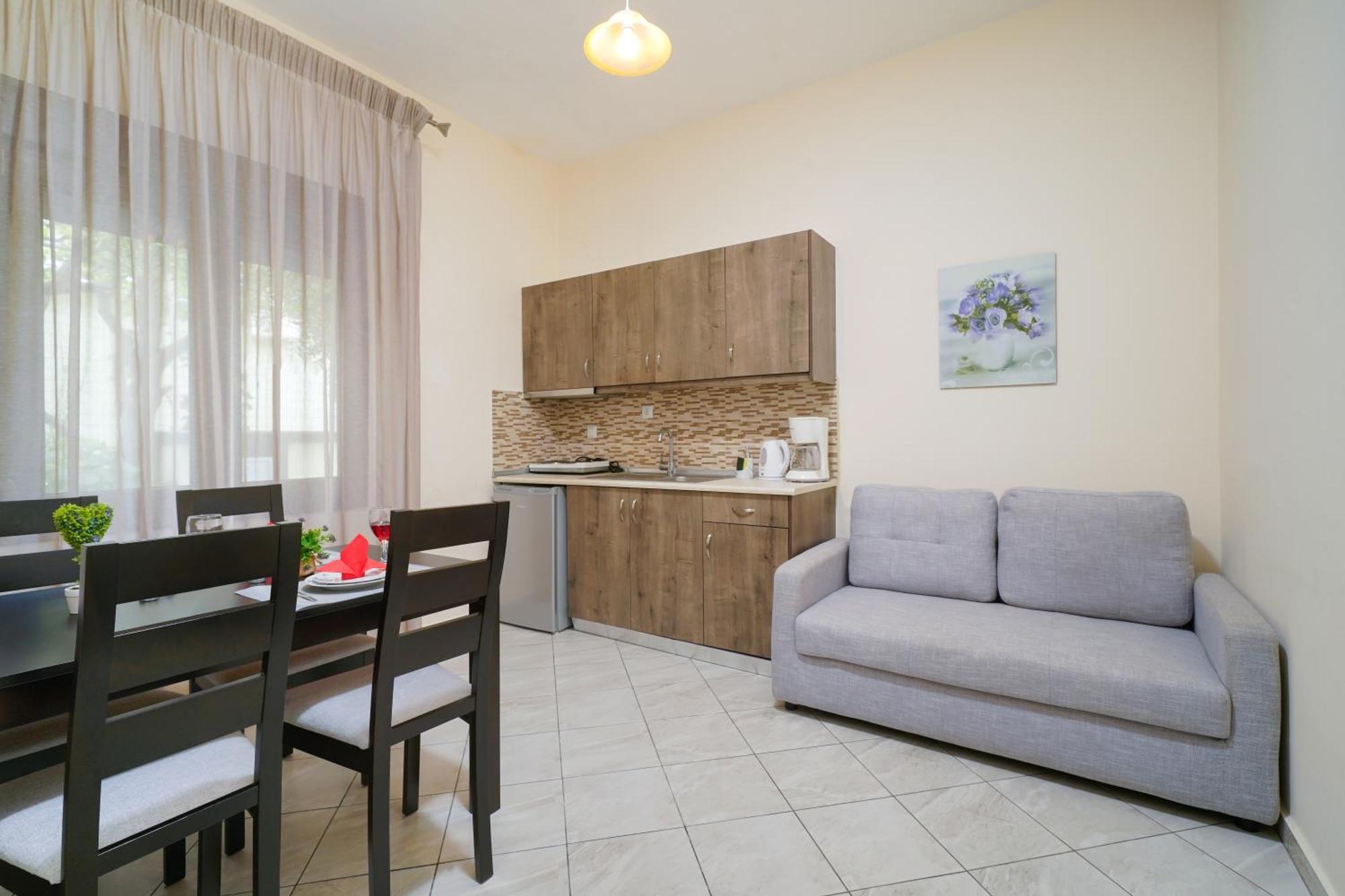 Maria Dina Apartments 1 بوتوس المظهر الخارجي الصورة