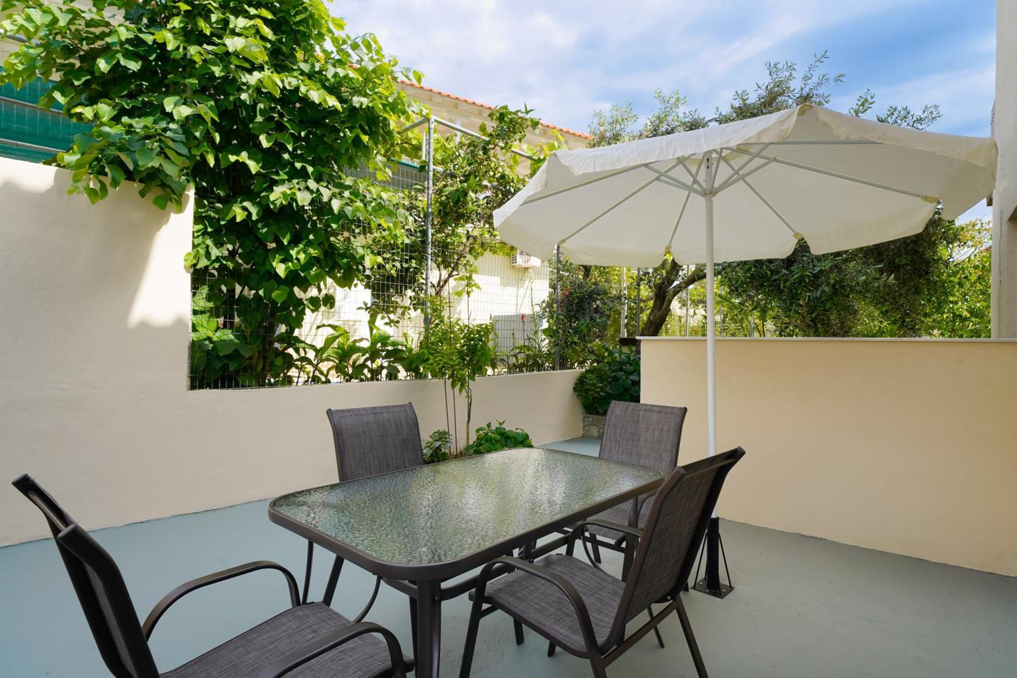 Maria Dina Apartments 1 بوتوس المظهر الخارجي الصورة